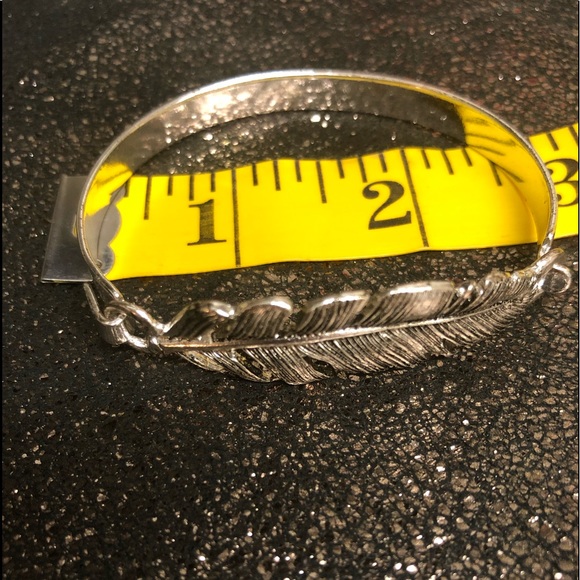 Feather Bangle - Picture 6 of 7